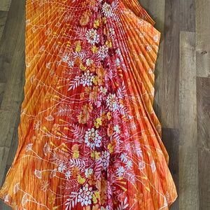 Vintage Floor length Floral Hawaiian Moo Moo Pleated Maxi Dress